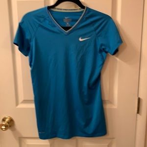 Small Women’s Aqua Colored Nike Top